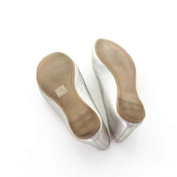 Tory Burch Ruby Ballet Flats Silver Metallic Pebbled Leather Slip On Womens 8.5M - Picture 6 of 8